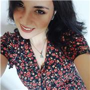 Docente di materia in enogastrononia,impartisce lezioni on line a giovani ed adulti